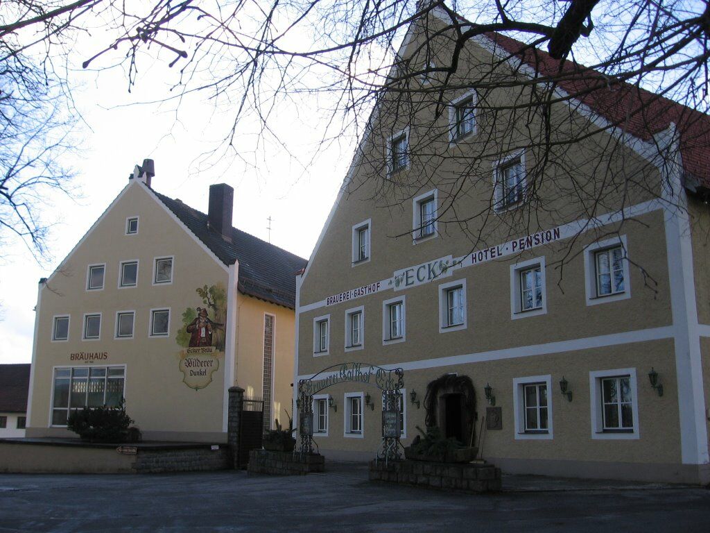 Brauerei-Gasthof Eck Hotell Böbrach Eksteriør bilde